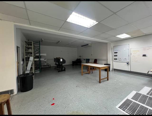 530M² WAREHOUSE TO LET IN STRIJDOMPARK